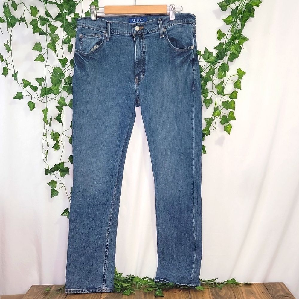 Arizona. Blue Denim Jeans. Size 34X32. EUC